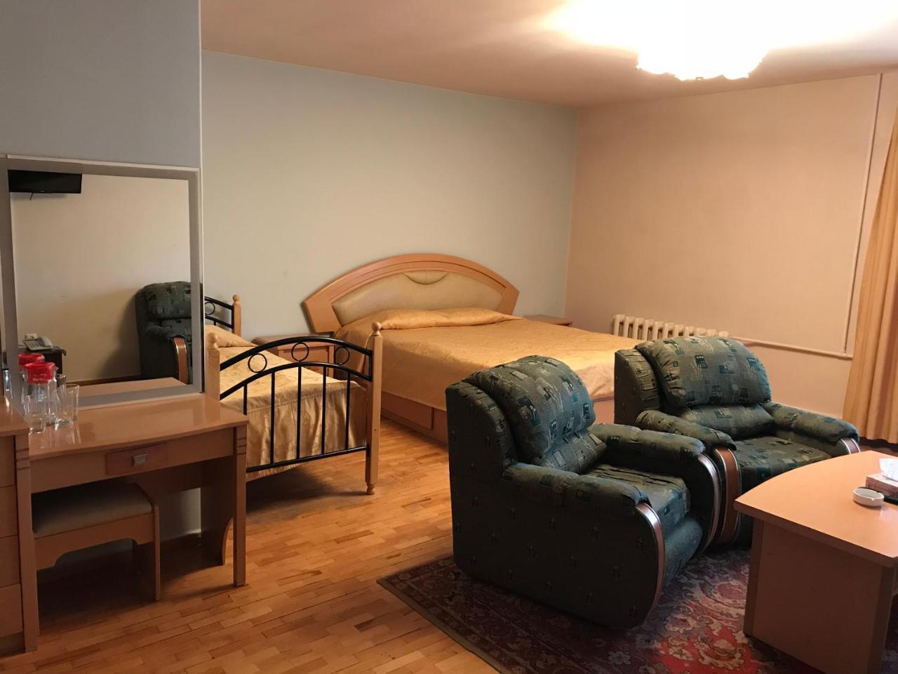 Hotel Aliq Tsachkadzor Buitenkant foto